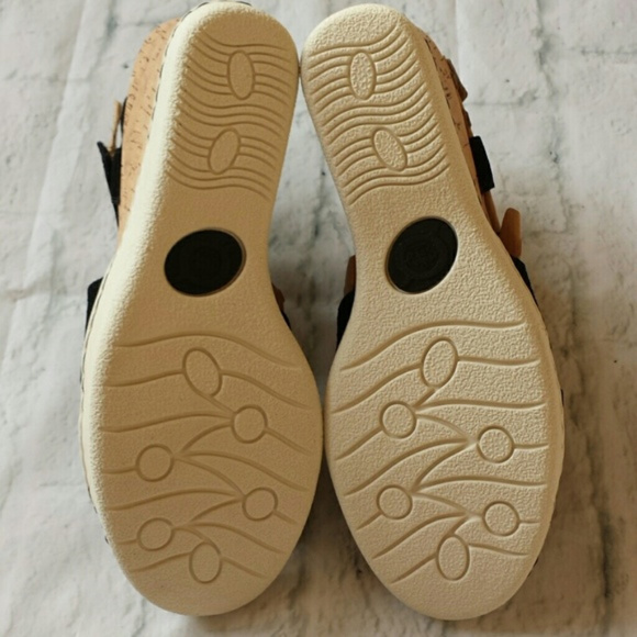 Born Black Coltyn Wedge Sandal - Picture 6 of 7